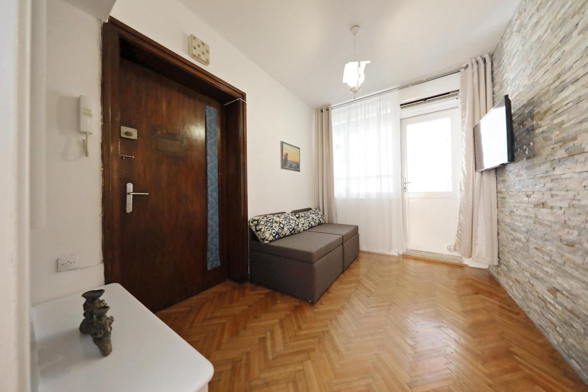 זאדאר Apartman Ski מראה חיצוני תמונה